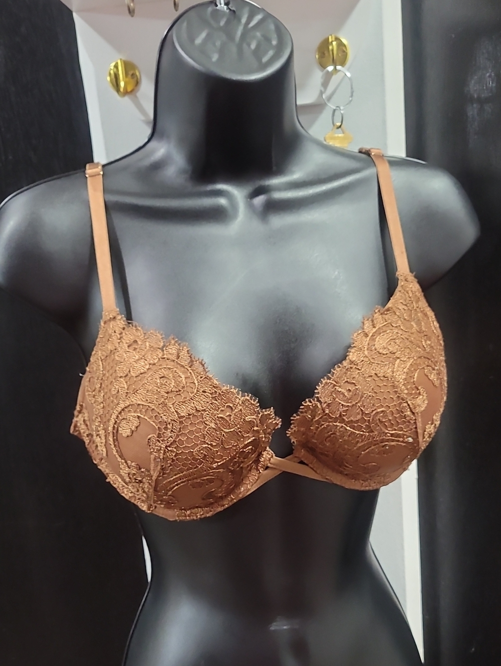 Victoria's Secret Lace Push-Up Bra in Caramel Brown